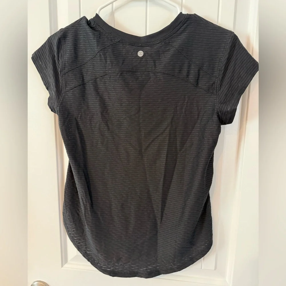 CALIA Renew Tee Black XS NWT Lightweight Workout Athletic Top Breathable - Picture 3 of 3